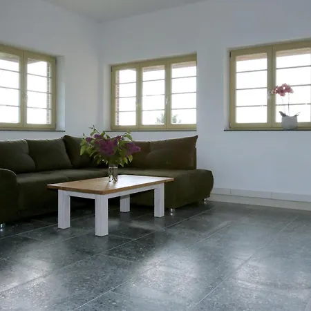 Bahnhof - Apartman *