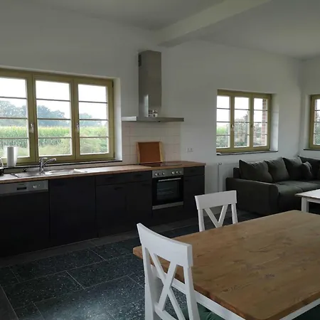 Bahnhof - Apartman Hohen Mistorf