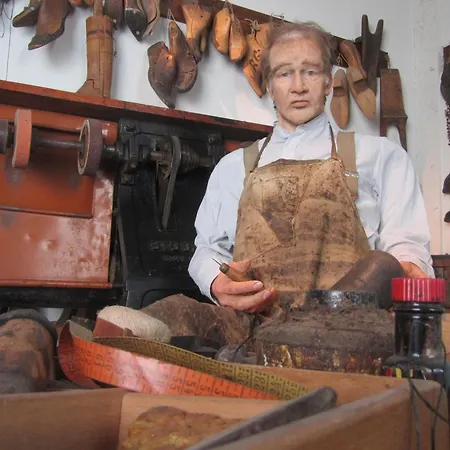 Apartman Bahnhof - *